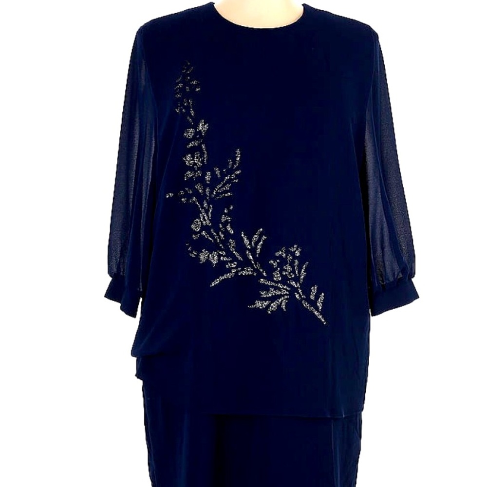 Vintage blue dress with sequin design & shoulder pads.